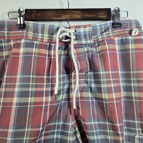Lands' End Red Plaid Men's Swim Trunks - Picture 2 of 6